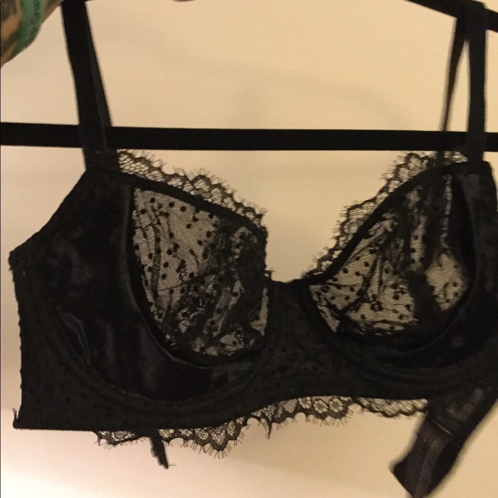 Victoria’s Secret no padding Lacey bra